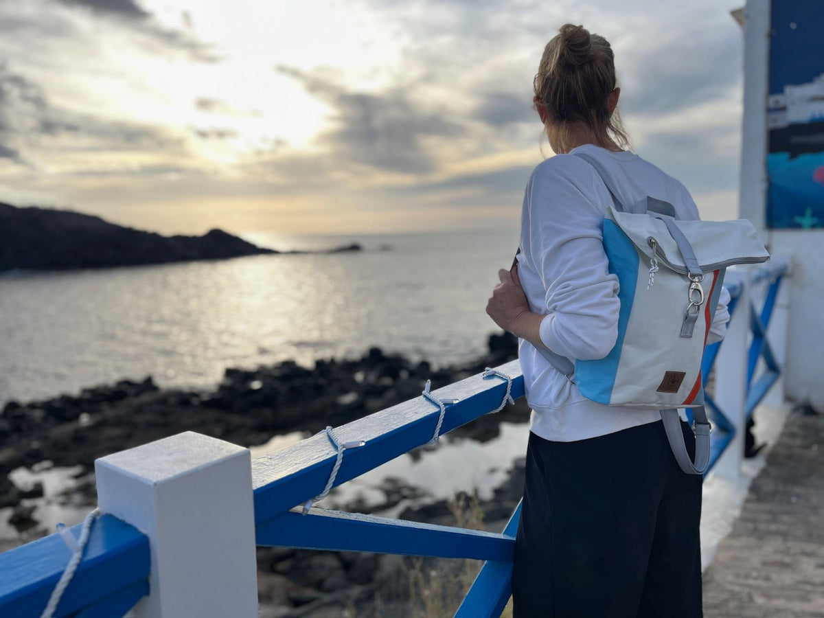 360 Grad Wickeltop Rucksack "Möwe" WEEL Kollektion in orange, blau