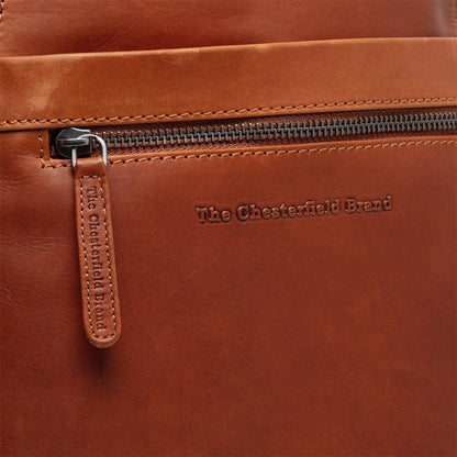 Leder Rucksack Cognac Linford - Detailansicht Logo