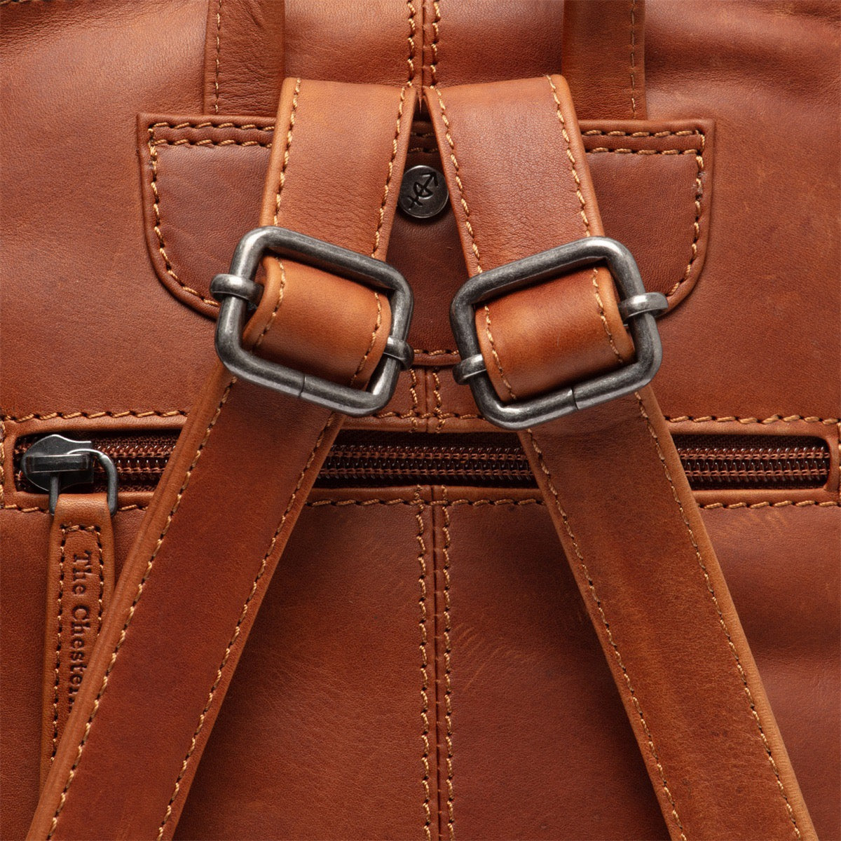 Leder Rucksack Cognac Linford - Detailansicht Gurte