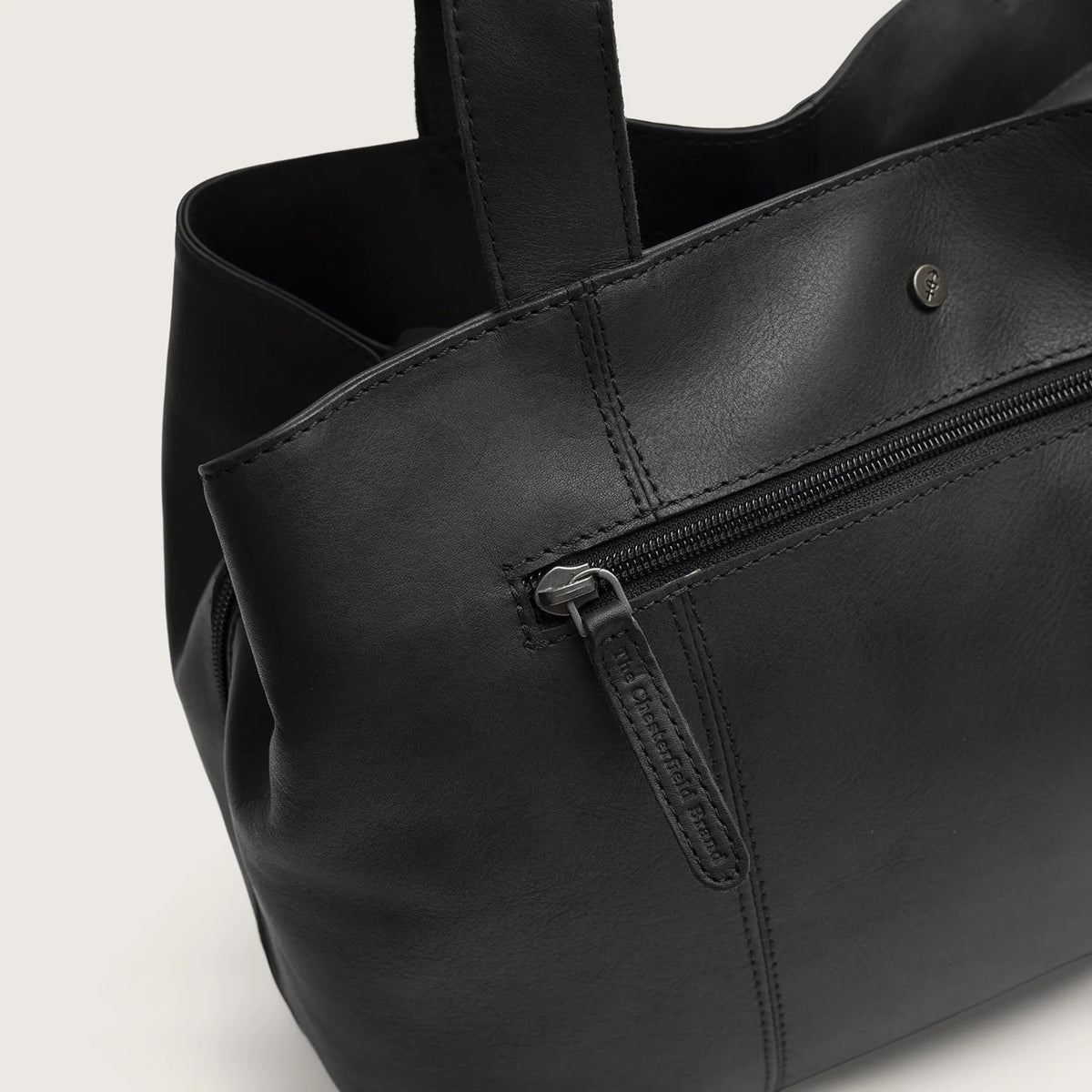 The Chesterfield Brand Gail Ledershopper in Schwarz aus Wax Pull Up Leder