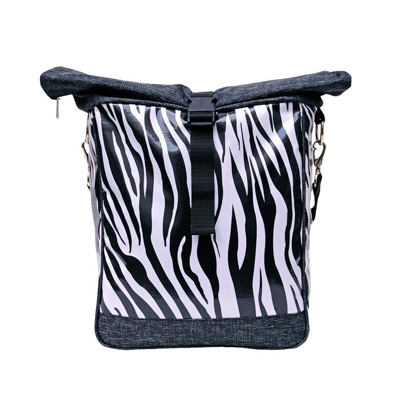 IKURI Fahrradtasche Zebra – einseitig, wasserdicht, 13–21 l, Klickfix, handgefertigt