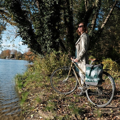 IKURI Kombi Fahrradtasche Rucksack Pinos – wasserdicht, 13–21 l, Klickfix, handgefertigt