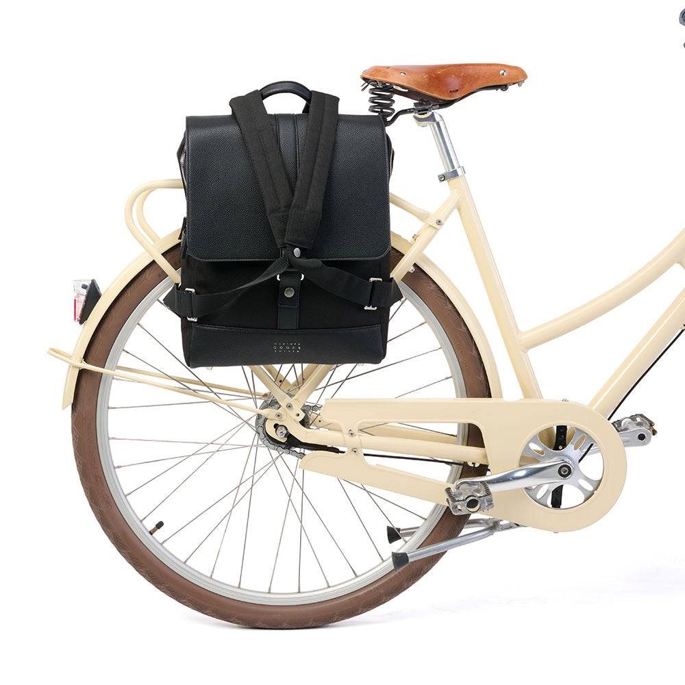 Weathergoods Sweden Fahrradtasche Rucksack Urban BIKE Pack Black mit Befestigungs-Set - HOLE-X