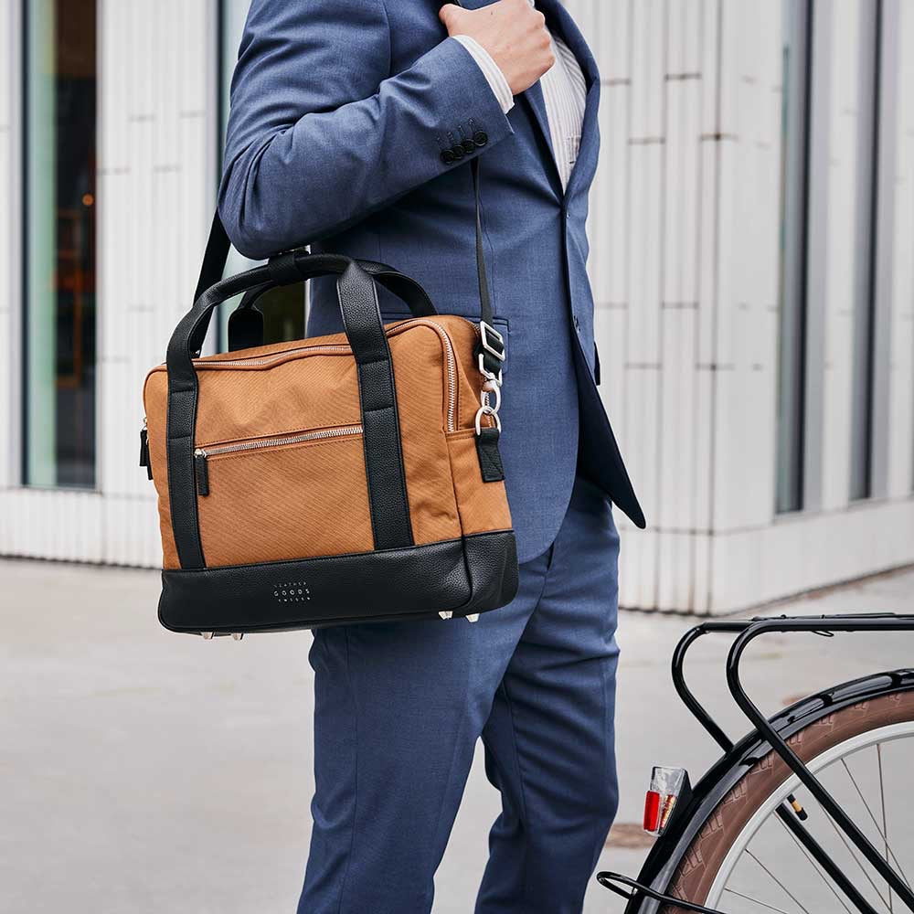 Weathergoods Sweden Fahrradtasche Aktentasche Urban BRIEFCASE Toffee mit Befestigungs-Set - HOLE-X