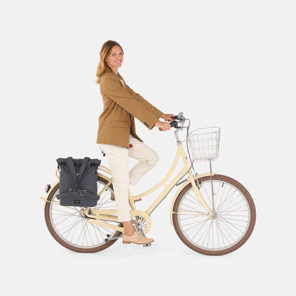 Weathergoods Sweden CITY BIKEPACK BLAU - on Tour - HOLE-X