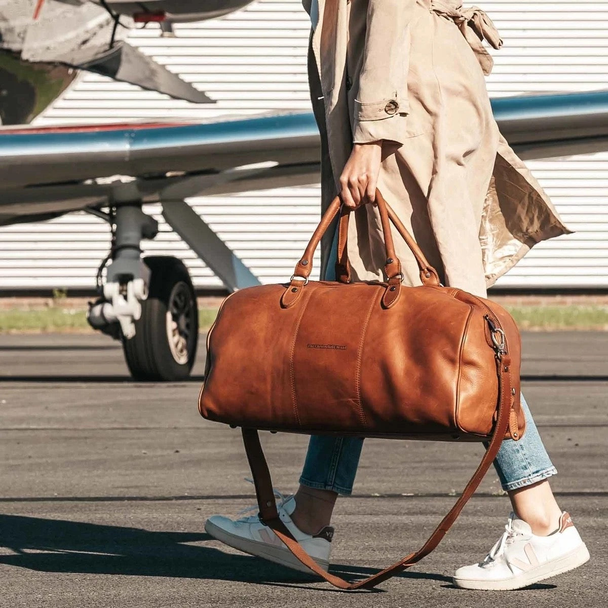 Chesterfield William Braun unterwegs – Lifestyle-Aufnahme Reise
