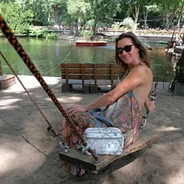 IKURI Lenkertasche Magnolia – wasserdichte Fahrradtasche für Lenker und Schulter, handgefertigt
