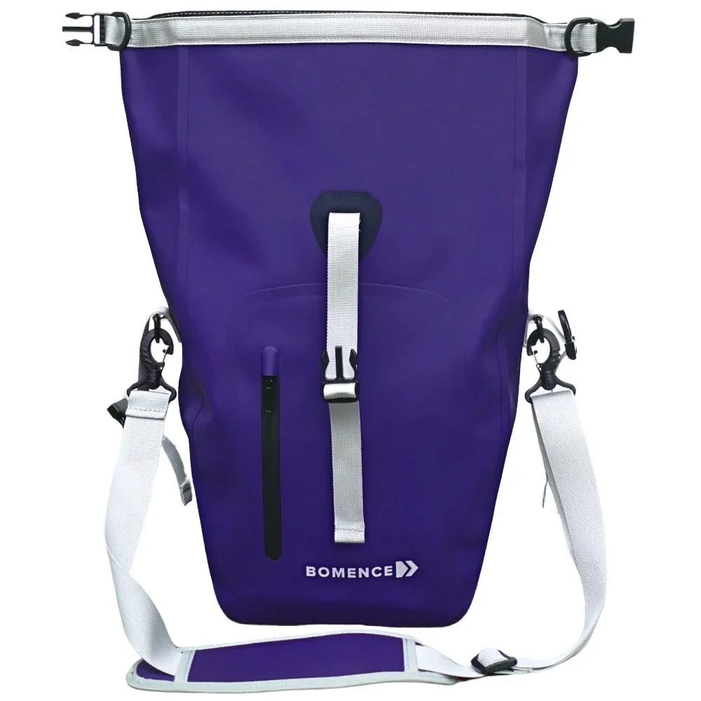 Bomence Pioneer Fahrradtasche lila 25L aufgerollt mit Trageriemen