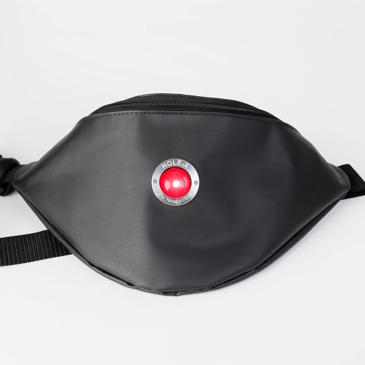 HOLE-X YANKEE – Die smarte, leuchtende Bauchtasche aus robuster LKW-Plane in schwarz! - HOLE-X-WORLD