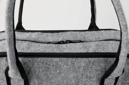 HOLE-X Handtasche JULIETT hellgrau Filz Bringe Deine Tasche zum Leuchten mit Deinem Smartphone !!! - HOLE-X-WORLD