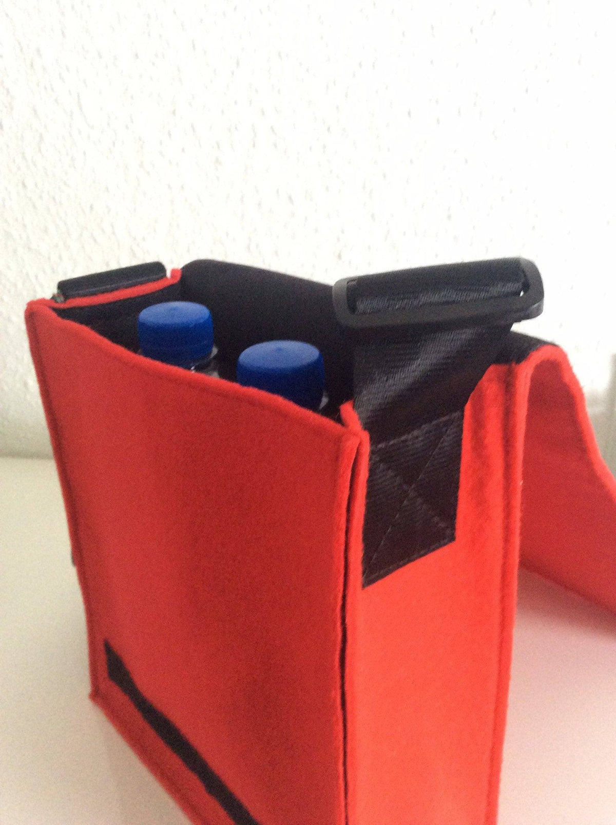 HOLE-X ALFA Umhängetasche rot Filz Bringe Deine Tasche zum Leuchten mit Deinem Smartphone - HOLE-X-WORLD