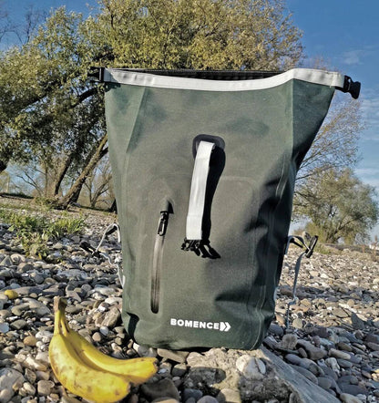 Wasserdichte Fahrradtasche für Gepäckträger - 100% wasserdicht - grün - "Individualist" - Bomence - HOLE-X